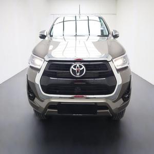 Autos Usados TOYOTA Hilux Doble Cabina 4x4 Camioneta HILUX Usada en Buen Estado Mejor Precio Volante a la Izquierda y Derecha - Product Image 3