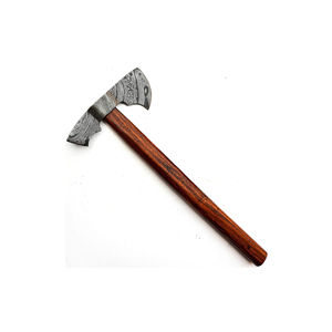 Hache robuste en acier Damas, fabriquée à la main, avec manche de qualité supérieure, pour usage intensif en extérieur, camping et bushcraft. - Product Image 4