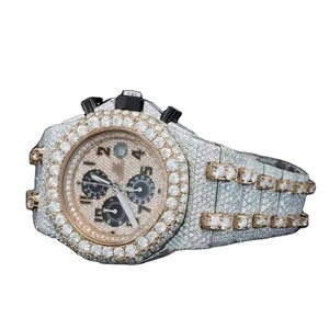 Montre de luxe personnalisée de 41 mm avec mouvement en moissanite glacée, chiffres arabes verts, entièrement sertie de diamants, verre saphir, résistante à l'eau, quartz - Product Image 2