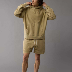 Conjunto de Sudadera con Capucha y Pantalones Cortos de Estilo Clásico y Cómodo, Holgado, Moderno y a la Moda, Conjunto de Dos Piezas - Product Image 2