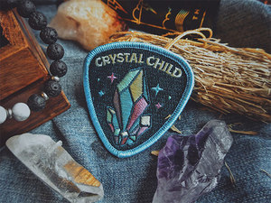 Patch brodé thermocollant en forme de triangle pour enfant, en feutre non tissé, cadeau - Product Image 1