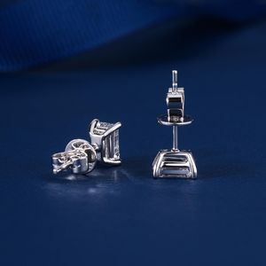 Pendientes de Diamante Corte Esmeralda en Plata 925 con Engaste Hecho a Mano, Clásicos para Mujer - Product Image 2