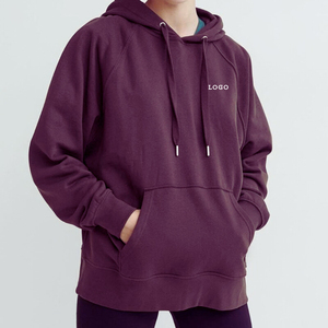 เสื้อฮู้ดผ้าฟลีซสีพื้น ระบายอากาศได้ดี น้ำหนัก 300 กรัม เสื้อกันหนาวลำลองสำหรับฤดูหนาว มีกระเป๋าหน้า ทรงหลวม ไม่บุซับใน สำหรับผู้หญิง - Product Image 1