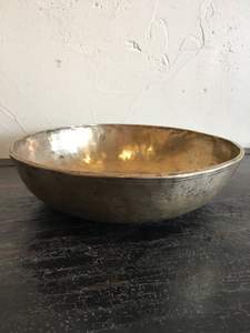 Cuenco tibetano de latón de alta calidad, ideal para profesores de yoga, amantes del meditación, practicantes espirituales y terapia holística. - Product Image 3