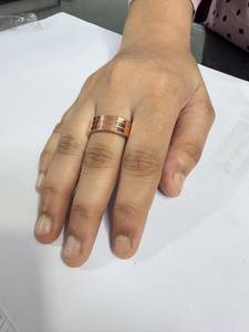 Bague en cuivre pur vintage gravée avec un symbole en forme de T, surface géométrique à lignes, bague en cuivre massif à bord large et plat - Product Image 2