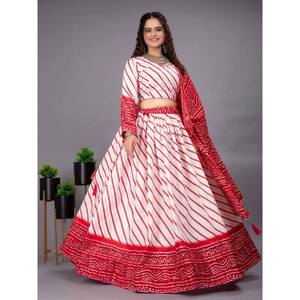 MARIAGE FEUILLE DE COTON ET IMPRIMÉ ZARI LEHENGA CHOLI AVEC DUPATTA ROUGE - Product Image 1