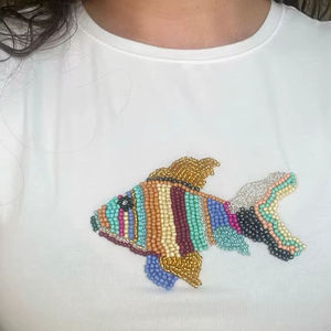 Débardeur col rond 100% coton brodé de perles fait main pour femme, coupe ajustée, avec patch poisson coloré, vêtement décontracté d'été, qualité supérieure - Product Image 1