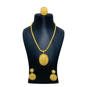 Nouveau collier plaqué or 24K Design de bijoux pour femmes - Product Image 1