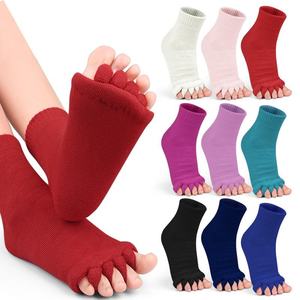 BLACKTIE BKT 1072 Organic Ribbed <b>Toe</b> Separation <b>Socks</b> Black Breathable Cotton Yoga Pilates Footwear - Product Image 2