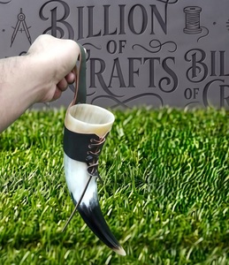 Cuerno Vikingo Personalizado de Cuerno de Búfalo con Colgador de Cuero, Fabricante de Tazas para Cerveza - Product Image 2