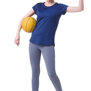 เสื้อยืดผ้าแคนวาสทรงเข้ารูปลำลองสำหรับผู้หญิง 100% โพลีเอสเตอร์/คอตตอน พร้อมโลโก้สั่งทำ สำหรับฤดูร้อน เป็นมิตรกับสิ่งแวดล้อม แห้งเร็ว ระบายอากาศได้ดี - Product Image 5