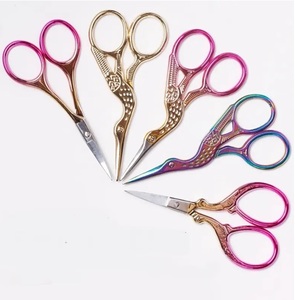 Tijeras para Cutículas de Acero Inoxidable con Forma de Cisne, Hoja Recta y Punta Afilada, para Bebés y Niños, para Manos Diestras - Product Image 3