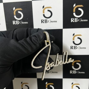 Colgante de compromiso con nombre personalizado, fuente cursiva, diamante de laboratorio en oro, dije de firma de dos tonos, OEM ODM, directo de fábrica - Product Image 4