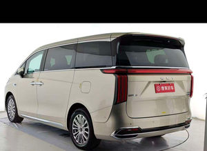 Voiture d'occasion WEY Gaoshan Flagship 2023 |   Orientation familiale |   Sécurité Complète |   Trajets Confortables |   Véhicule utilitaire sport (VUS) 4x4 parent-enfant - Product Image 6