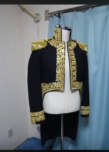 Chapeau de capitaine noir fait main avec emblème brodé doré, en feutre non tissé, style européen et américain, pour tenue d'uniforme - Product Image 5