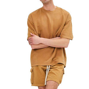 Conjunto de dos piezas personalizado de camiseta y pantalones cortos de alta calidad para hombre, conjunto de camisa y pantalones cortos de algodón para hombre, corte holgado y cómodo. - Product Image 1