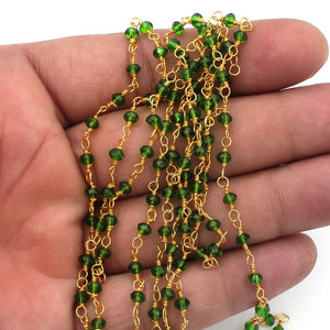 Chaîne de perles vertes émeraude style chapelet, cristal de verre facetté 2mm, chaîne enroulée de fil doré pour la fabrication de bijoux en gros - Product Image 1