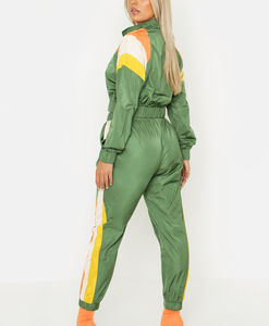Survêtement coupe-vent pour femme à prix de gros, style sportif, respirant, résistant à l'eau, en nylon, en vente - Product Image 5