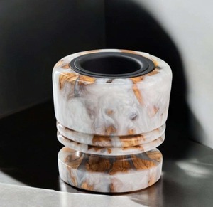 Quemador de incienso árabe redondo de resina y madera, hecho a mano. - Product Image 2