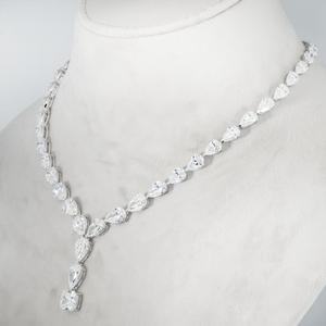 Collar de Diamantes de Corte Pera y Cojín en Oro Blanco de 18K de Calidad Premium, Perfecto para Regalo, Disponible a Precio de Fábrica - Product Image 5