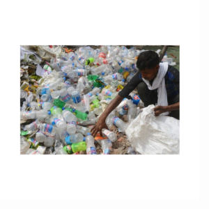 Residuos de botellas PET 100% transparentes, recién lavados en caliente / Escamas de PET blancas / Resina PET reciclada - Product Image 1