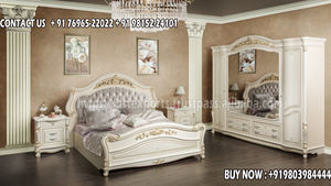 Armario de Madera Maciza de Teca con Acabado Natural, Estilo Europeo Tradicional, Tallado a Mano por Diseñadores, para Dormitorio de Villa de Gran Maestro - Product Image 3