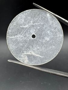 หน้าปัดนาฬิกาควอตซ์สีขาว คลาสสิก หรูหรา ด้านหลังแบน ขนาด 31.50 มม. หนา 0.9 มม. ขัดเงาด้านเดียว หน้าปัดหนา 2 มม. มีรูด้านข้าง - Product Image 3