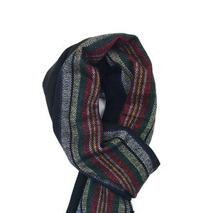 Écharpe tricotée unisexe moderne - Cache-cou doux style urbain - Écharpe au crochet minimaliste personnalisable pour adultes - Product Image 3