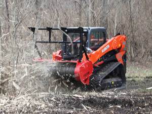 Cargadora Compacta de Orugas Kubota SVL90-2 con Accesorio Triturador Forestal, Desbrozadora Hidráulica, Minicargadora de Servicio Pesado - Product Image 6