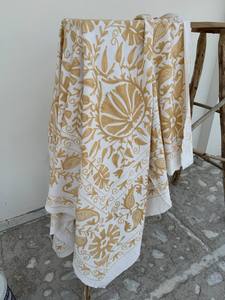 Couette en coton style vintage avec broderie artisanale colorée - Product Image 2