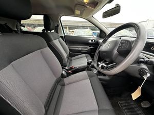 OFERTA JUSTA: C4 CACTUS 1.2 PURETECH FEEL EDITION 2018, 1 AÑO DE GARANTÍA - Product Image 5