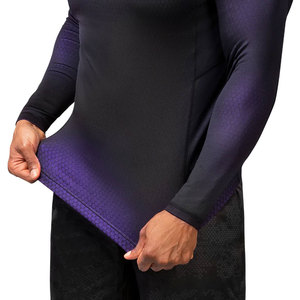 Camiseta de Compresión sin Mangas para Hombre, Color Degradado Morado, Secado Rápido, Sin Costuras, 100% Poliéster, UPF50+, Protección UV, 120g - Product Image 3