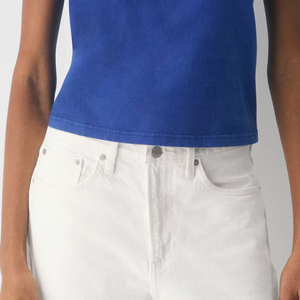 Camiseta de Mujer de Diseño Minimalista con Material Cómodo para Compradoras, Colección Verano 2026, Precio Económico, Material Suave con Logotipo - Product Image 5