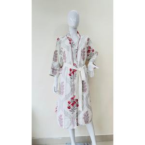 เสื้อคลุมอาบน้ำผ้าฝ้ายพิมพ์ลายวาฟเฟิลสำหรับผู้หญิง - นุ่ม เบา ซึมซับได้ดี เป็นมิตรกับสิ่งแวดล้อม ใช้ได้ทั้งที่สปา โรงแรม บ้าน หรือใช้ในชีวิตประจำวัน - Product Image 1