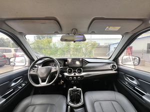 Camioneta Dong.feng Rich Dream, 4 Asientos, Faros LED, Neumáticos R18, Aire Acondicionado Automático, Pantalla Táctil, Volante a la Izquierda, Gasolina - Product Image 3