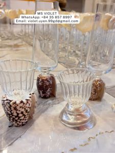 Verre à vin artisanal unique en coquillage côtier 99 Gold Data, 20-100 ml, verre à cocktail, cadeau de mariage sur la plage, coquillage irisé pour la mariée - Product Image 1