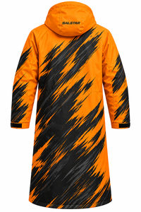 Vente en gros de parkas de bain personnalisés avec capuche, design sublimation orange et noir, veste de bain imperméable à séchage rapide - Product Image 2