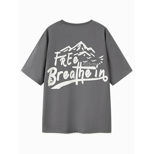 เสื้อยืดทรงยาวแบบเรกูลาร์ฟิต ผ้าฝ้ายสวมใส่สบาย ดีไซน์ทันสมัย เหมาะสำหรับแฟชั่นสตรีท ลำลอง หรือชุดเดินทาง - Product Image 2