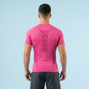 เสื้อเจอร์ซีย์ออกกำลังกายแบบครึ่งแขนสำหรับผู้ชาย OEM ผลิตตามสั่ง กระชับรูป ยืดหยุ่น เหมาะสำหรับฟิตเนส ยิม และการออกกำลังกาย - Product Image 2
