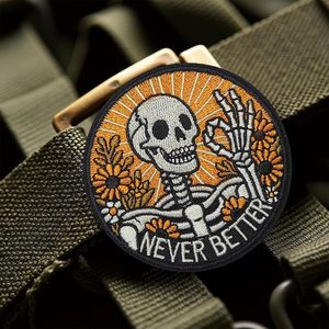 Plus qu'une simple légende : Patch brodé personnalisé éco-responsable, rectangulaire, à coudre, en tissu, avec texte noir et blanc MAKRAH SPORTS MK-608 - Product Image 4