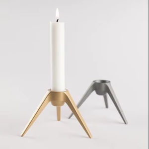 Juego de Portavelas Triangulares Dorados y Plateados, Modernos y Minimalistas, Elegante Decoración para el Hogar - Product Image 1