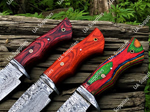 Couteau de camping à lame fixe, pointe tombante, en acier Damas, personnalisable OEM, avec manche en bois Pakka coloré et étui en cuir, directement de l'usine - Product Image 4