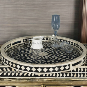Bandeja Redonda Decorativa de Lujo Hecha a Mano con Incrustaciones de Hueso y Diseño Floral de Hojas, Técnica Pulida - Product Image 1