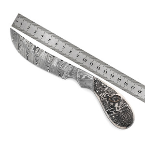 Cuchillo de caza hecho a mano de acero de Damasco, hoja de 0.45mm de grosor con punta de clip y espiga completa de 19cm, mango de hueso de camello con grabado láser, OEM - Product Image 3