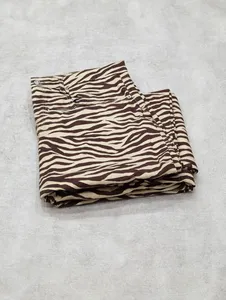 Pantalon en jean midi pour femme, coupe droite, jambe large, taille haute, délavage clair, avec fente |   Automne Été Hiver - Product Image 3