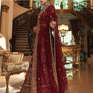 Impresionante Vestido de Novia Moderno Indio Pakistaní Lehenga Choli con Patrón de Cuentas de Cristal y Pedrería - Product Image 3