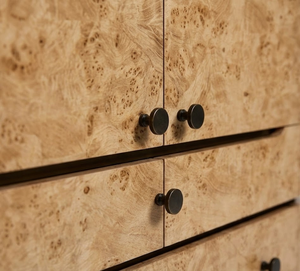 Aparador Moderno Nara de Madera Maciza de Mindi con Chapa de Madera Mappa y Cubierta de Piedra Calacata Brillante para Sala de Estar y Hotel de Lujo - Product Image 4