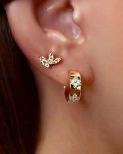 Pendientes de Aro con Doble Trébol y Diamantes Cultivados en Laboratorio para Mujer, Oro Sólido de 14K, Joyería Floral Elegante, Regalo para Novia, Boda u Ocasiones Especiales - Product Image 1