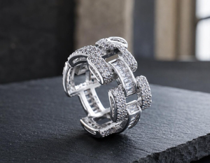Anillo de Zirconia con Diseño Geométrico, Bañado en Oro, para Regalo de Aniversario de Bodas - Product Image 1
