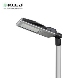 Lampadaires LED d'extérieur à alimentation secteur avec télécommande, IP66, garantie 5 ans - Product Image 1